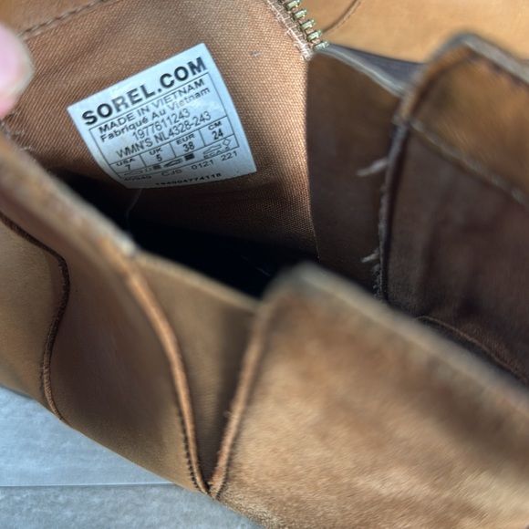 Sorel Emilie II Waterproof Ankle Booties - Picture 11 of 12